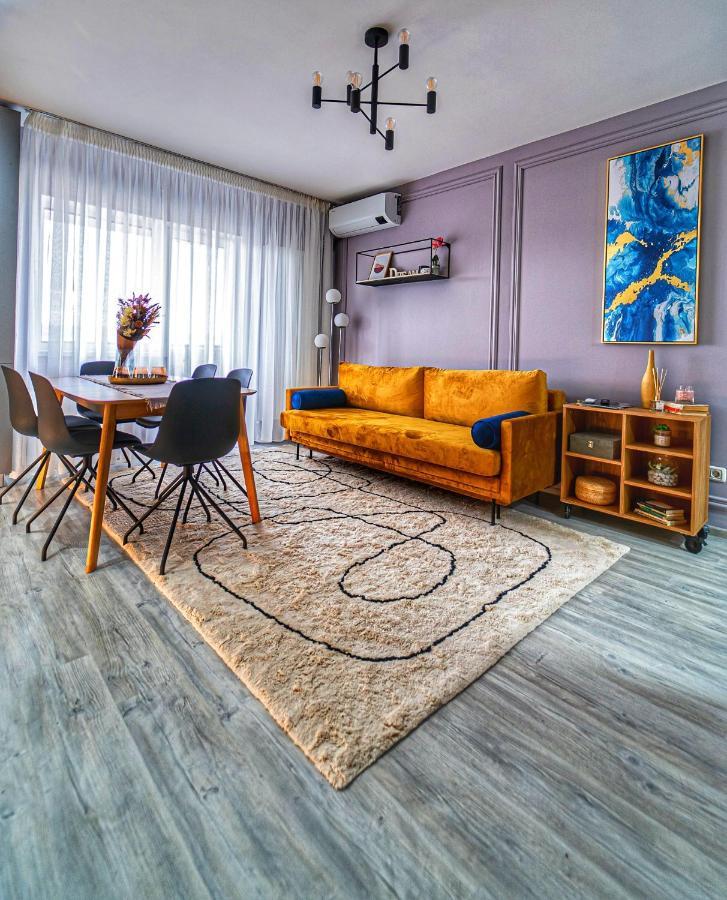 Delux Suite Bacău Buitenkant foto
