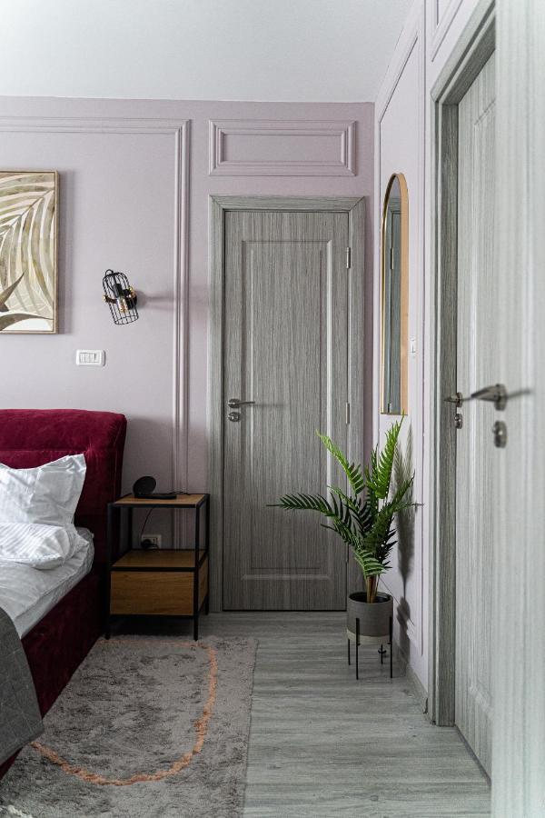Delux Suite Bacău Buitenkant foto